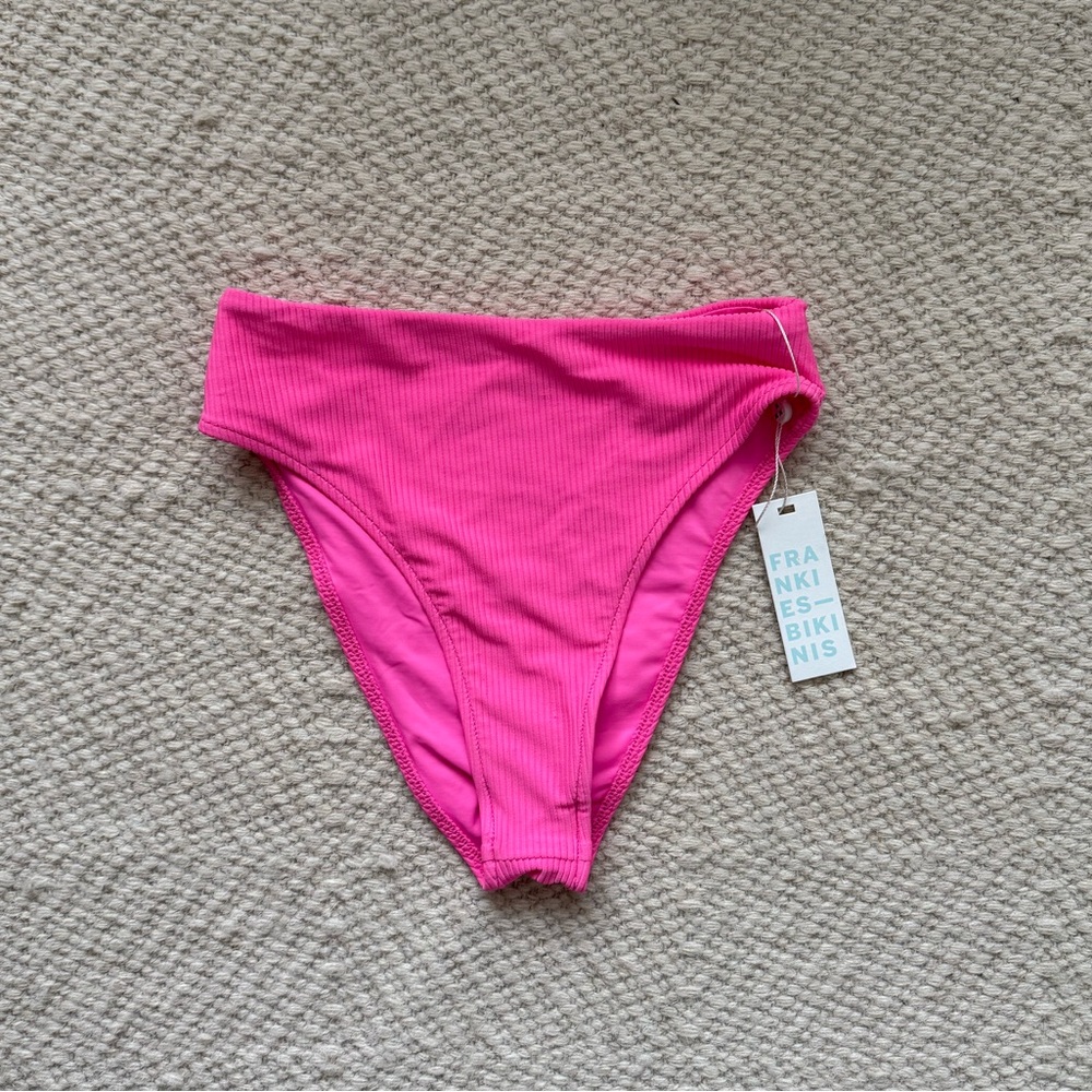NWT Frankie’s Bikinis Jenna Ribbed Bikini Bottom, size: small